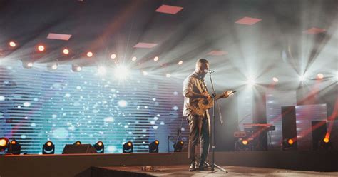 14 Best Phil Wickham Songs of All Time (Greatest Hits).